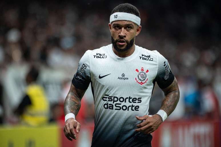 Memphis Depay (Corinthians) durante jogo contra o Universidad Central, no dia 26.02.2025 