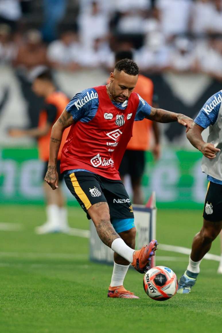 Bhí Neymar ar an mbinse agus níor imir sé clasaiceach idir Santos agus Corantaigh.