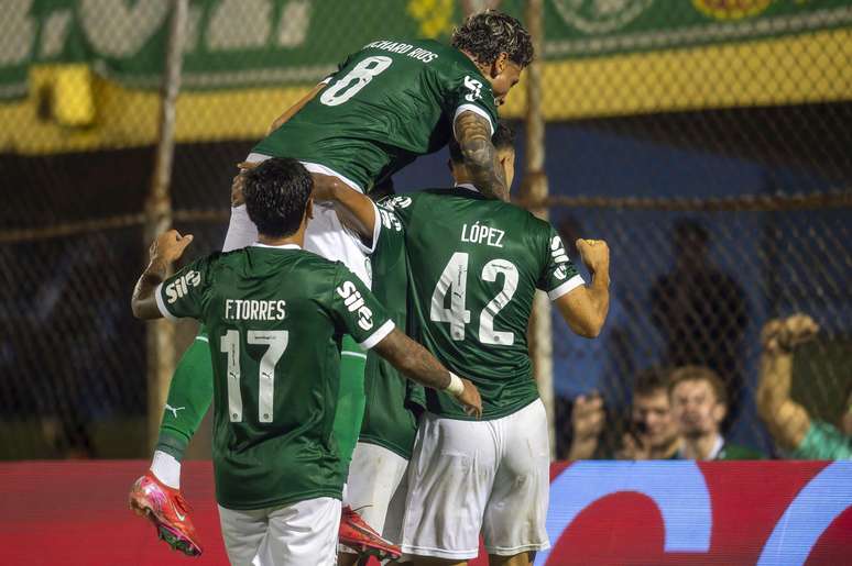 Palmeiras e São Paulo buscam uma vaga na final do Paulistão 2025