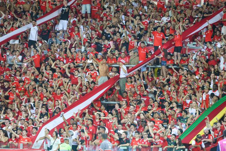 Torcida do Inter no Beira-Rio. 