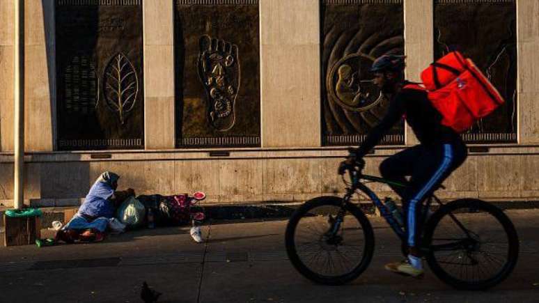 Algumas desigualdades foram aprofundadas e exacerbadas durante a pandemia