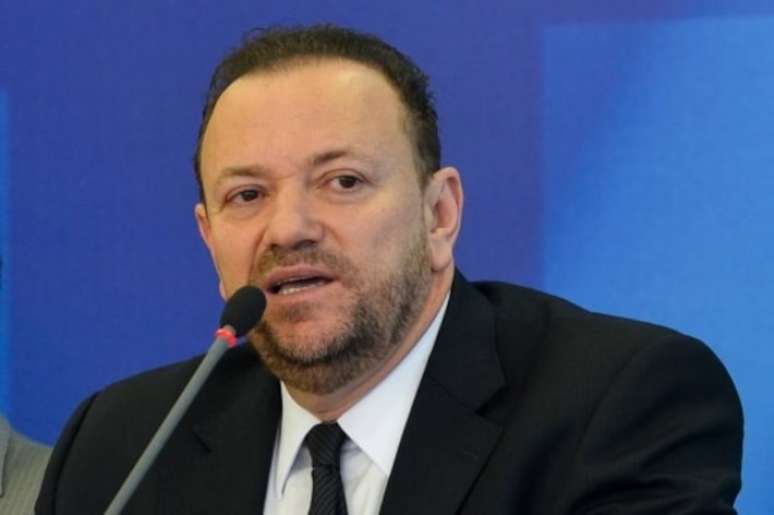 Edinho conversou nesta terça-feira, 11, com a nova ministra de Relações Institucionais, Gleisi Hoffmann e com Humberto Costa