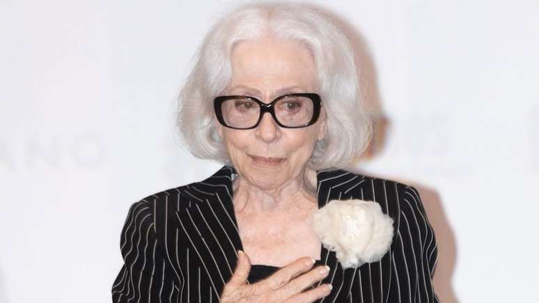 De Salto, Fernanda Montenegro exudes elegance at the age of 95