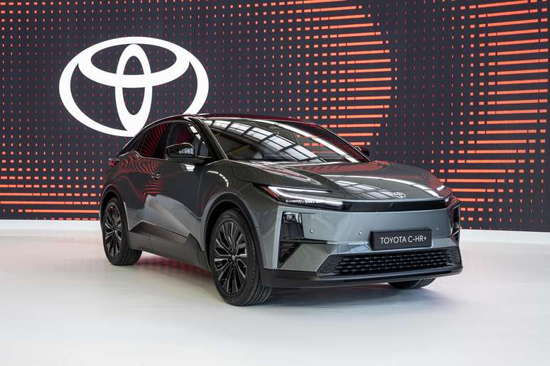 Toyota C-HR+ é o primeiro de seis novos carros elétricos da montadora japonesa