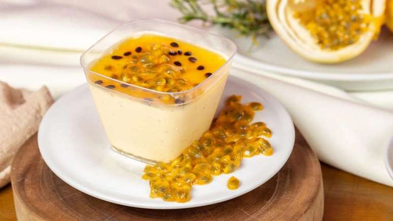 Mousse fruit pulp passion: a sweet citrus sweet for those who love the fruit
