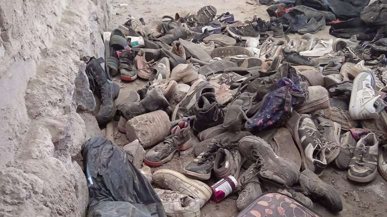 Centenas de sapatos foram encontrados no Rancho Izaguirre