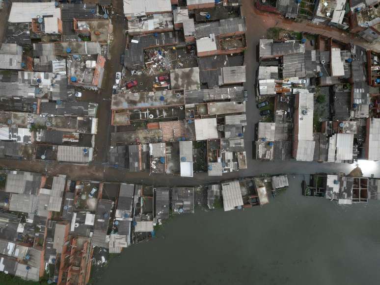 Cidades precisar&atilde;o adotar medidas preventivas e refor&ccedil;ar equipes de resgate para lidar com eventos clim&aacute;ticos extremos, projeta especialista