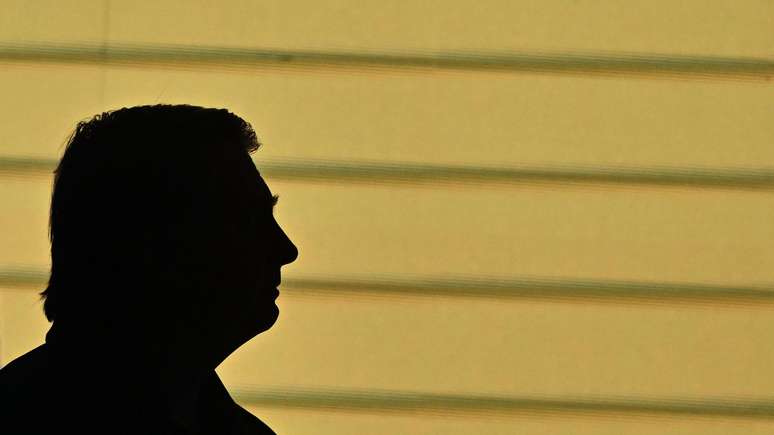 Bolsonaro e mais 33 pessoas foram denunciadas por tentativa de golpe e abolição do estado democrático de direito