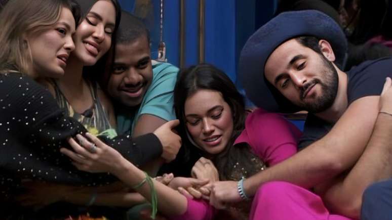 Beatriz Reis, Isabelle Nogueira, Davi Brito, Alane Dias e Matteus Amaral do 'BBB 24'