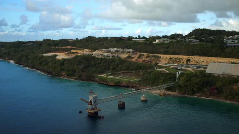 Imagem do videoclipe La Mudanza de Bad Bunny - Reprodu&ccedil;&atilde;o/Youtube