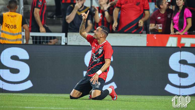 Fotos: José Tramontin/athletico.com.br