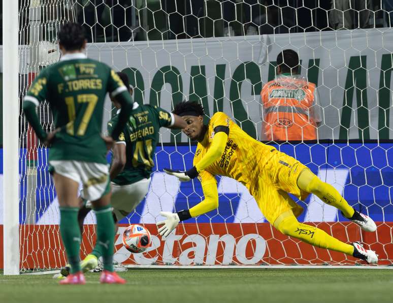 Como foi a última partida do Corinthians na casa do Palmeiras? Relembre. 