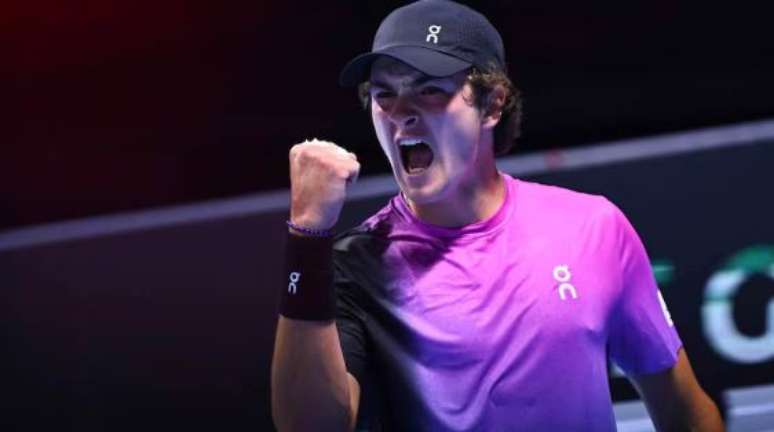 João Fonseca vence e avança para as quartas de final do Challenger de Phoenix