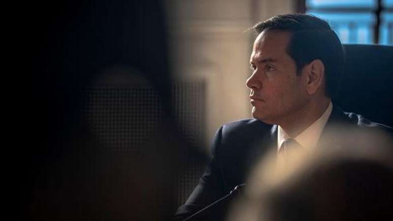 O secret&aacute;rio de Estado dos EUA, Marco Rubio, acusou Rasool de odiar a Am&eacute;rica e o presidente Donald Trump