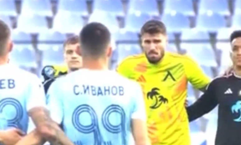 Time da Bulgária faz um minuto de silêncio para jogador que está vivo