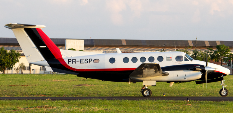 Tarcísio de Freitas (Republicanos) usou aeronave da PM para participar de ato de Bolsonaro no Rio
