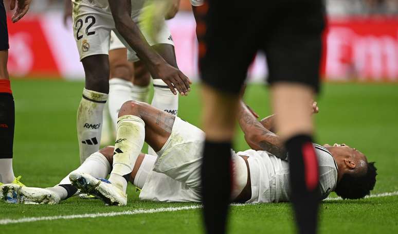 Militão lesionado na goleada do Real Madrid