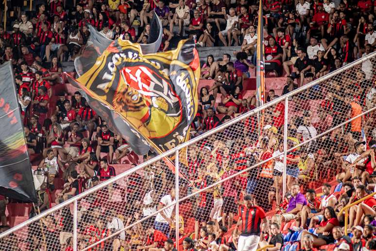 Torcida do Vitória. 