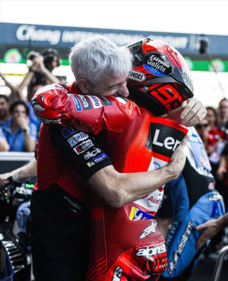 Dall'lgna comemora com Marc Márquez após vitória na Tailândia 