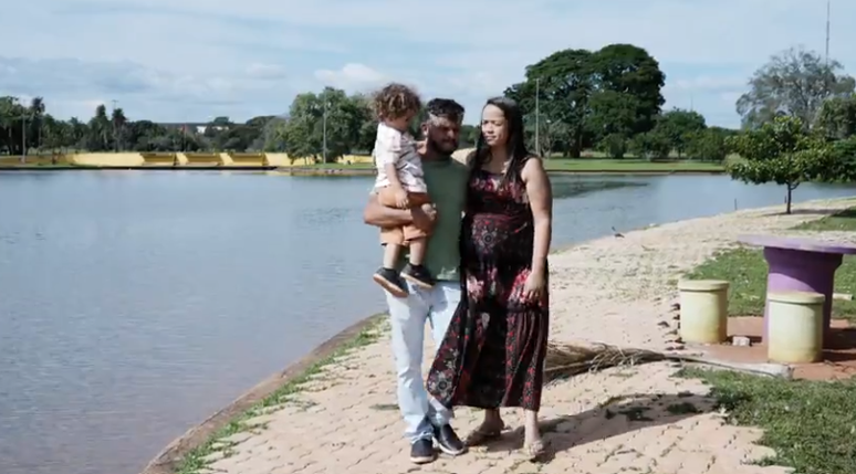 Lorenna e Wagner tentam tratamento com célula-tronco para o filho Antony Gael