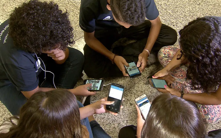 Adolescência Digital