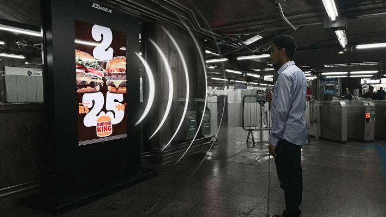 Inteligência artificial reconhece pessoas cegas pelo tipo de bengala.