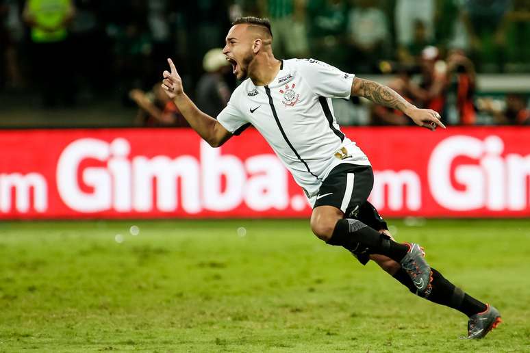 Corinthians tenta diminuir vantagem contra o rival em finais; confira os números. 