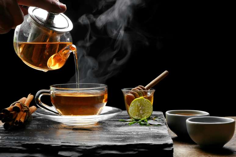 Ch&aacute; preto com lim&atilde;o e canela 