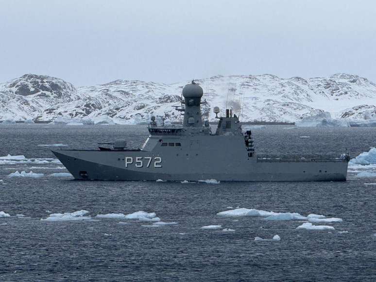 O governo dinamarqu&ecirc;s prometeu aumentar sua presen&ccedil;a militar na Groenl&acirc;ndia ap&oacute;s cr&iacute;ticas do governo Trump