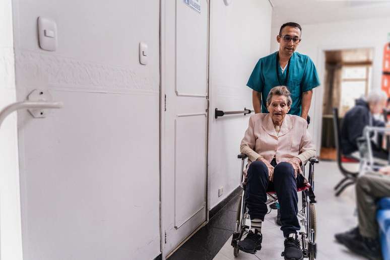 'É fundamental que a gente confronte o estigma porque muitas vezes a institucionalização é a melhor resposta', defende Kalache