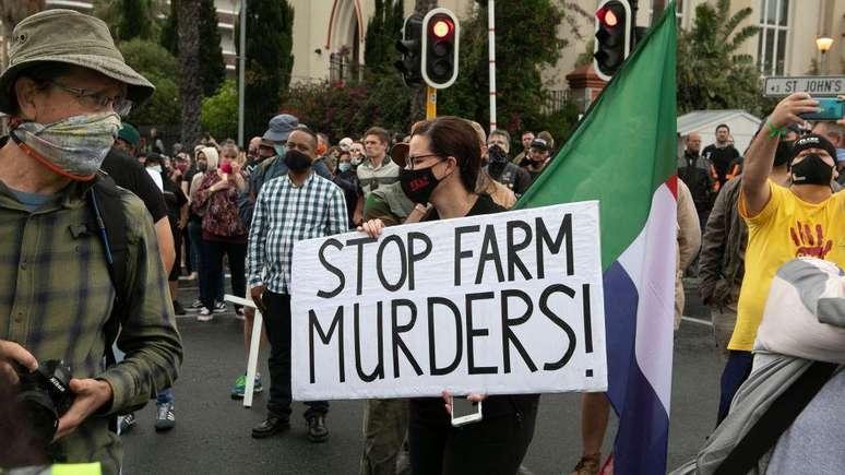 Em 2023, &uacute;ltimo ano para o qual existem dados dispon&iacute;veis, ocorreram 296 ataques a propriedades agr&iacute;colas, resultando em 50 assassinatos de agricultores e assalariados