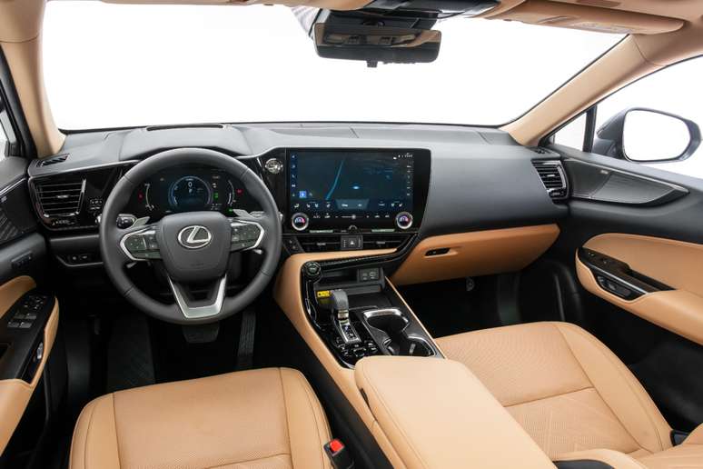 Novo Lexus NX 450h+ 2025