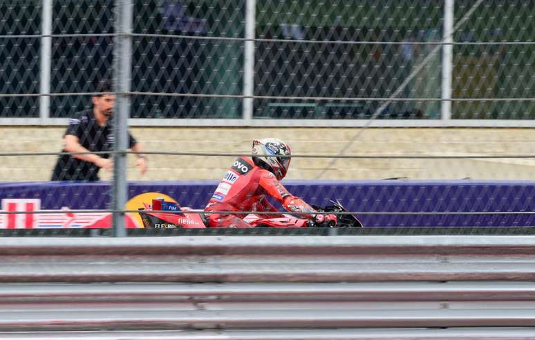 Abandono de Marc M&aacute;rquez