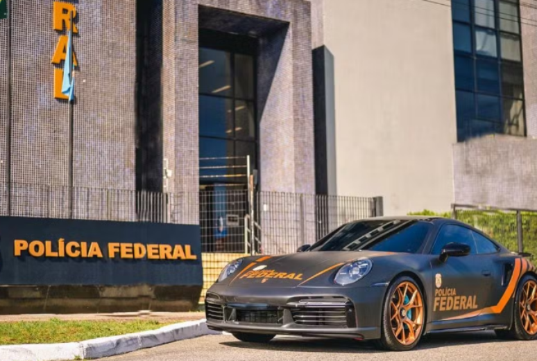 Porsche is evaluated at over $ 1.5 million Porsche is evaluated at over $ 1.5 million