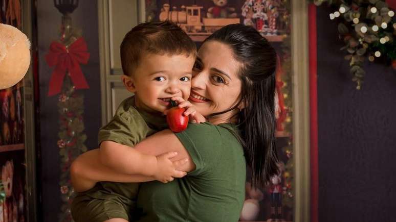 Com quase 100 mil seguidores, Ana Cazarré, de 33 anos, viu nas redes sociais a oportunidade de “apresentar” o Cauê, seu filho de 4 anos, para o mundo