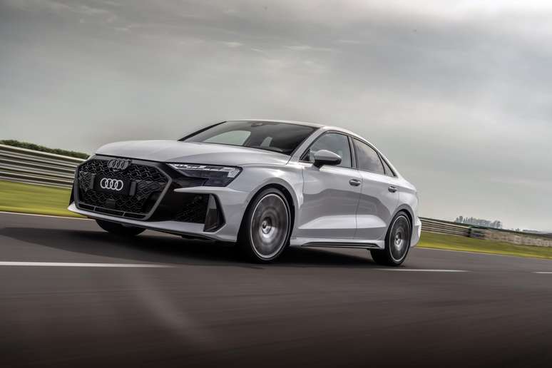 Novo Audi RS3 Sedan Track