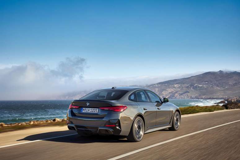 Novo BMW i4 eDrive40 M Sport 2025