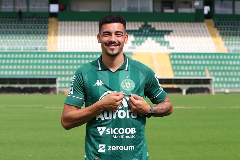 O volante Marlon. 