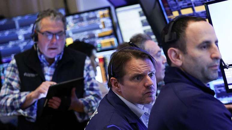 Operadores de Wall Street viveram quinta-feira de tens&atilde;o