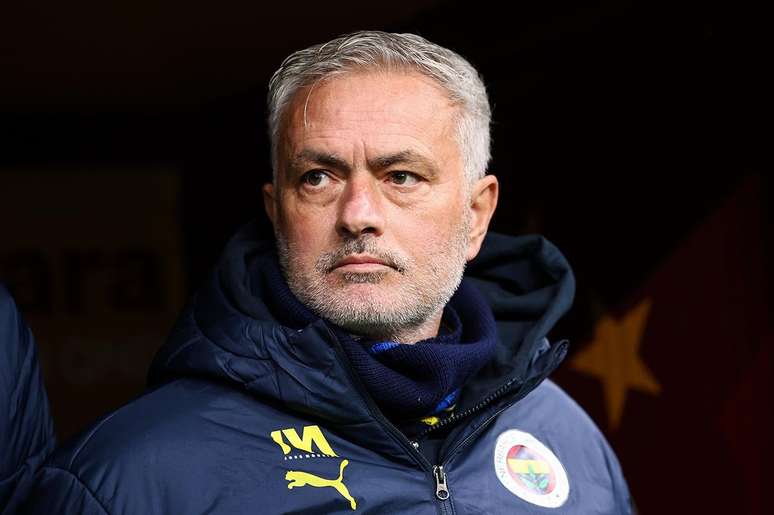 Jos&eacute; Mourinho n&atilde;o estar&aacute; na disputa do Mundial de Clubes &ndash; Ahmad Mora/Getty Images