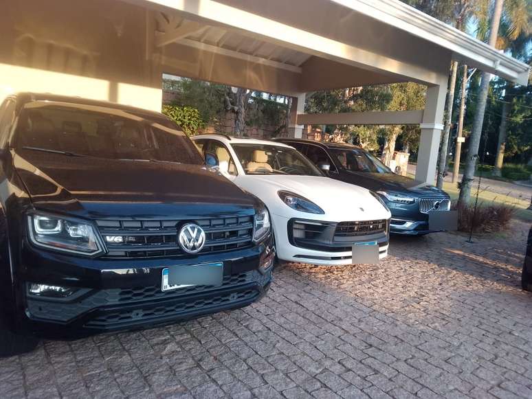 Justi&ccedil;a determinou o bloqueio de ve&iacute;culos de luxo suspeitos de serem utilizados no esquema