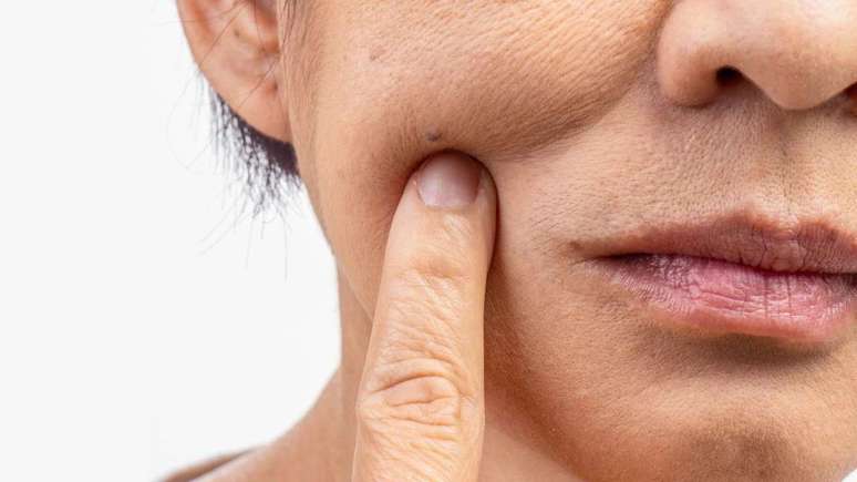 Veja os principais cuidados com a pele madura