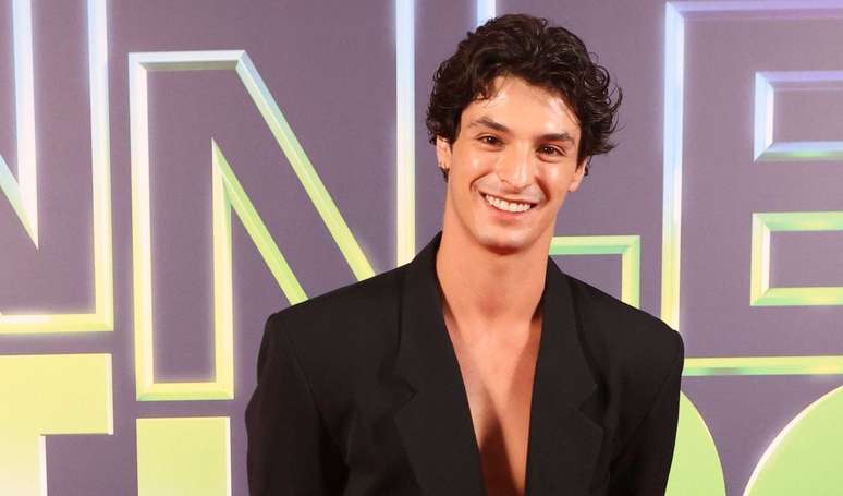 Tiago da nova vers&atilde;o da novela 'Vale Tudo', Pedro Waddington se separa de modelo ap&oacute;s 2 anos.