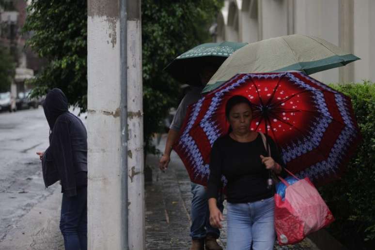 Registro de dia chuvoso na capital paulista.