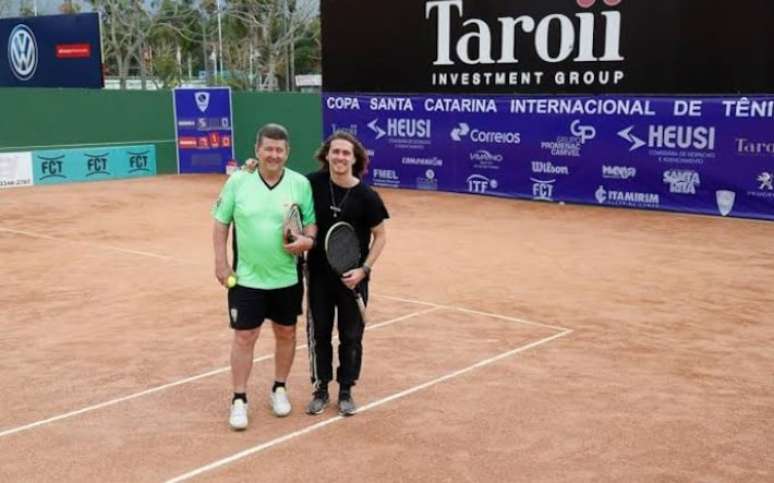 Morre ex-tenista Ivan Kley, pai do cantor Vitor Kley, v&iacute;tima de tromboembolismo pulmonar.