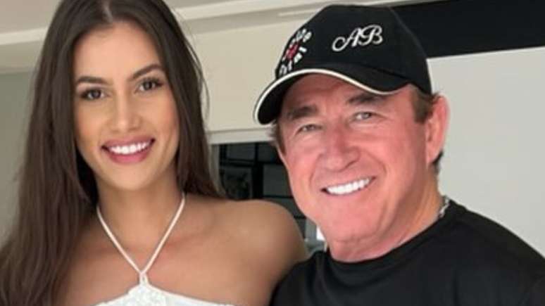 Amado Batista and Calita Franciele reveal details on life to two