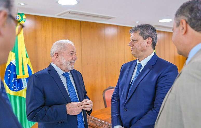 Al&eacute;m de Caiado, Lula e Tarc&iacute;sio de Freitas s&atilde;o poss&iacute;veis nomes a concorrer &agrave; presid&ecirc;ncia em 2026