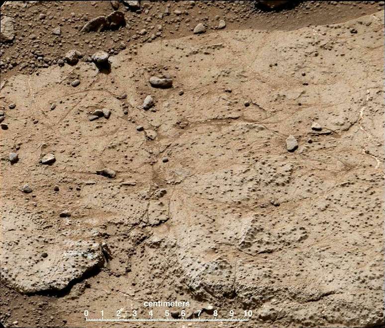 A rocha marciana conhecida como Cumberland, de onde foi retirada a amostra para o estudo. NASA/JPL-Caltech/MSSS