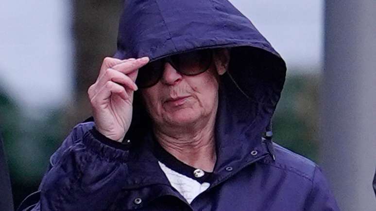 Joanne Sharkey n&atilde;o ser&aacute; enviada para a pris&atilde;o depois que uma ju&iacute;za concluiu que o caso 'exige compaix&atilde;o'