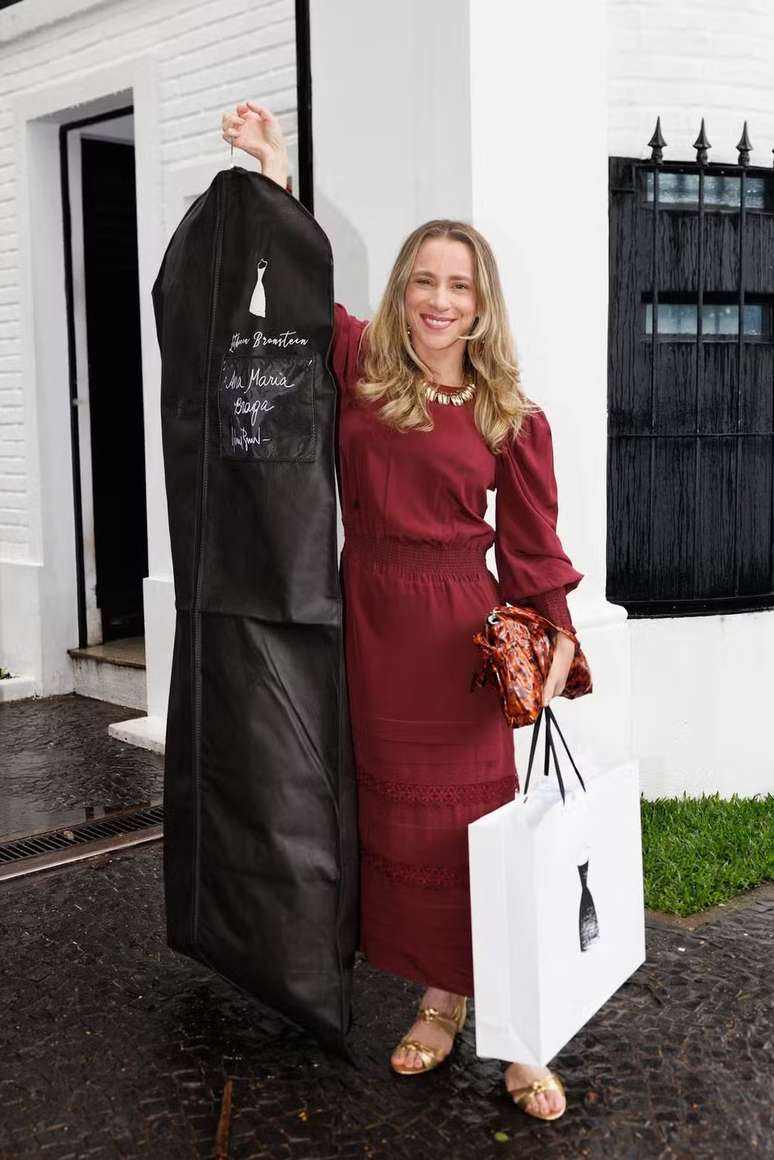 Lethicia Brastein with Ana Maria Braga's dress Lethicia Brastein with Ana Maria Braga's dress